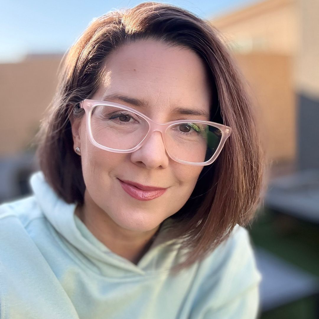 Rachel — @lifevibesrach